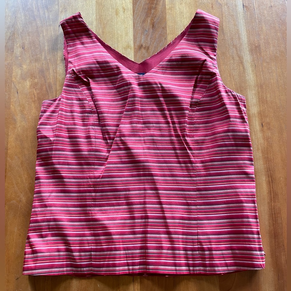 ⭐️ Ann Taylor satin top - 8 Petite